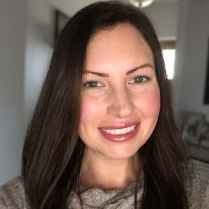 Meet your Posher, Lindy